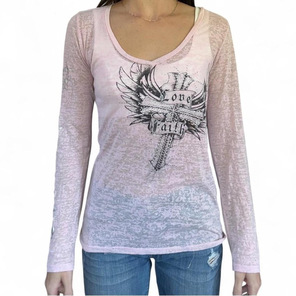 Rue 21 pink long sleeve shirt with black graphics and sparkles